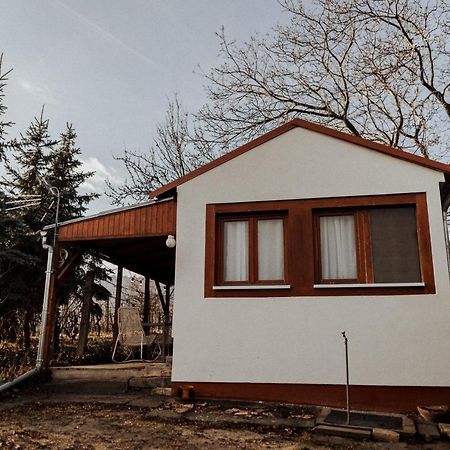 Mandulas Kabin A Kishaz Dezsaval Es Kilatassal A Balatonra Balatongyörök Zewnętrze zdjęcie